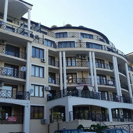 In Iglika Златни пясъци